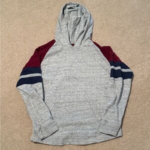 Boys’ Long Sleeve Hoodie
Size 8